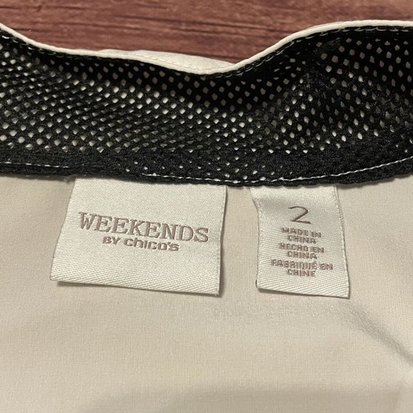 Women’s Weekends By Chico’s White Windbreaker Jacket Size 2 (Large 12) - Picture 2 of 5